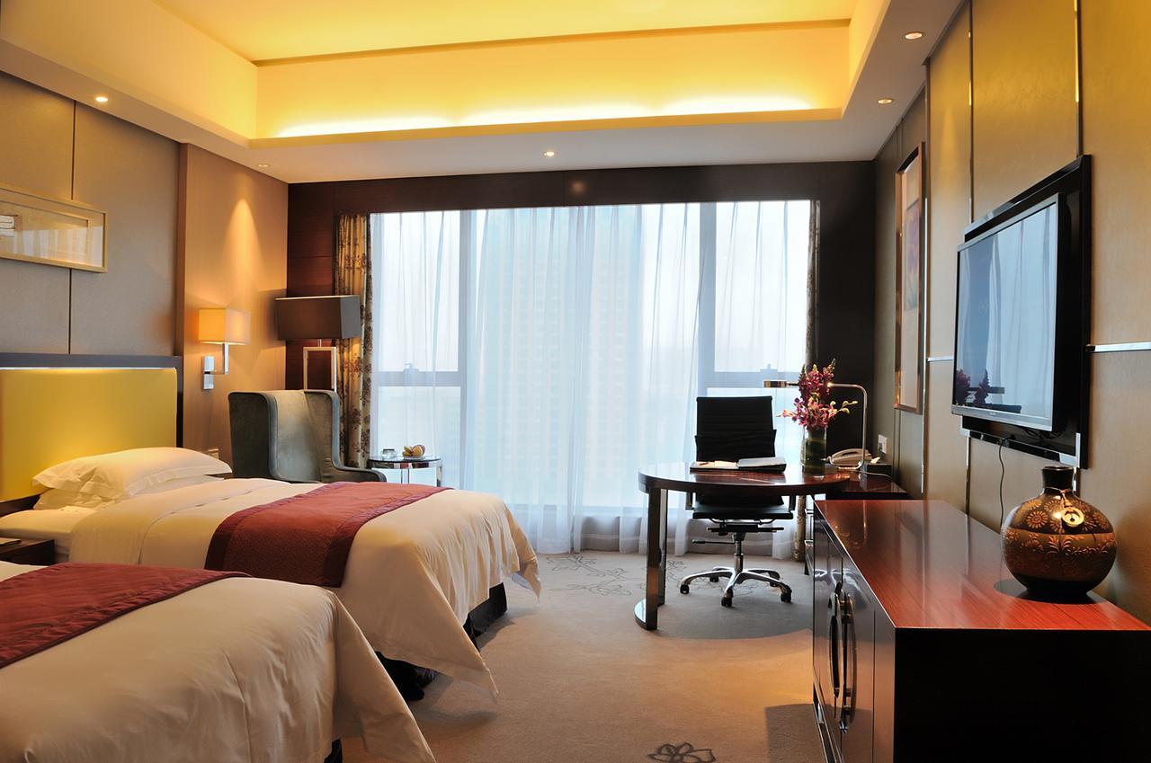 Guangzhou Changfeng Gloria Plaza Hotel Экстерьер фото